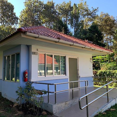 Baan Pingkan Wellness Resort San Kamphaeng Екстериор снимка