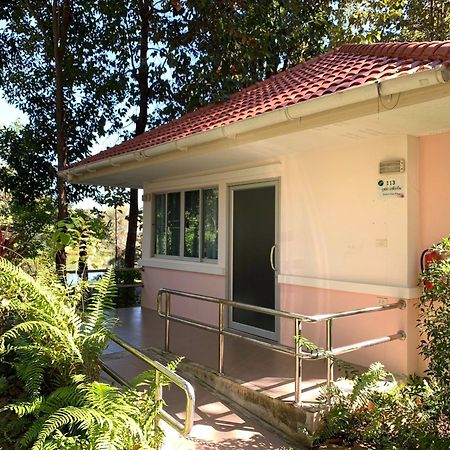 Baan Pingkan Wellness Resort San Kamphaeng Екстериор снимка