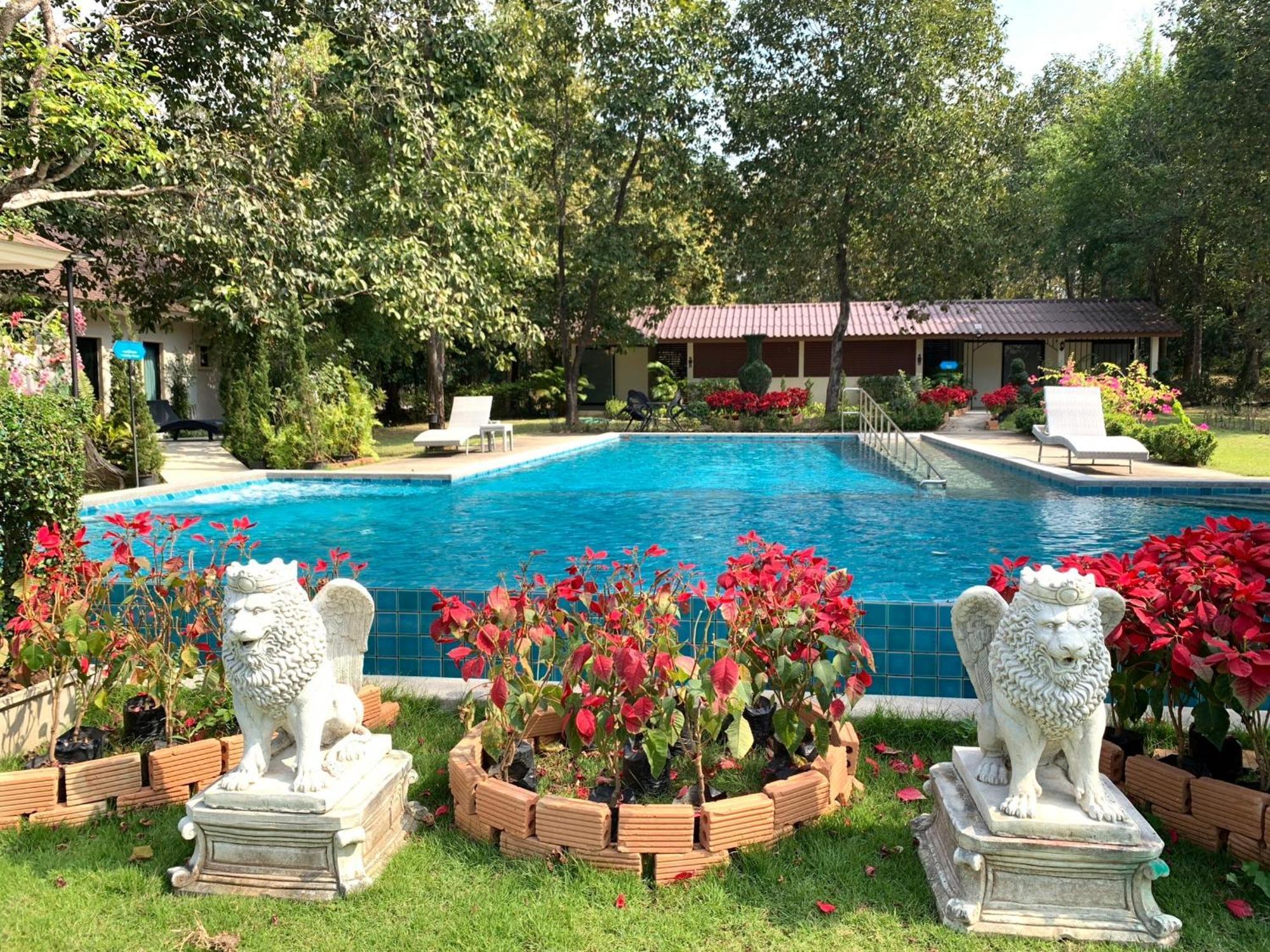 Baan Pingkan Wellness Resort San Kamphaeng Екстериор снимка