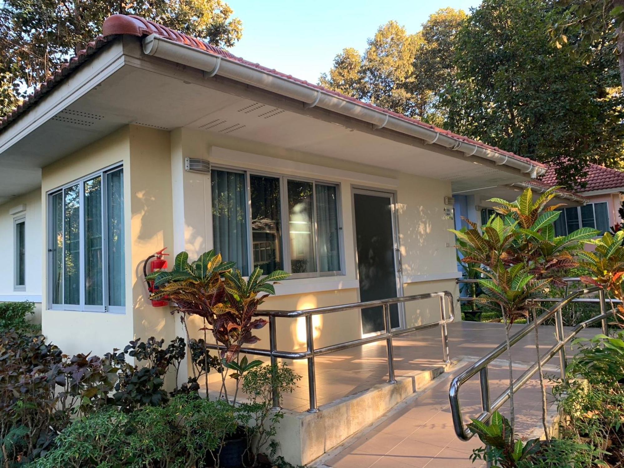 Baan Pingkan Wellness Resort San Kamphaeng Екстериор снимка